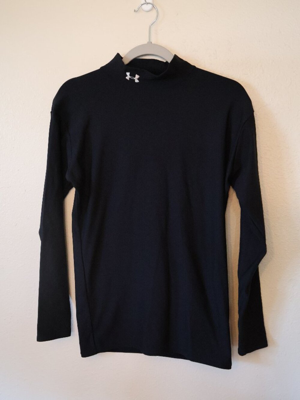 Under Armour ColdGear Mock Neck Long Sleeve – Women’s Large